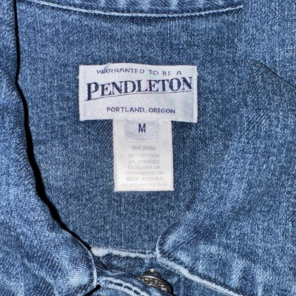 Beautiful Pendleton beaded and‎ embroidered Denim Vest - Picture 2 of 6